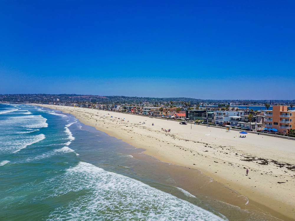 Virtual tour photo 14 of 28 for 3455 Ocean Front Walk
