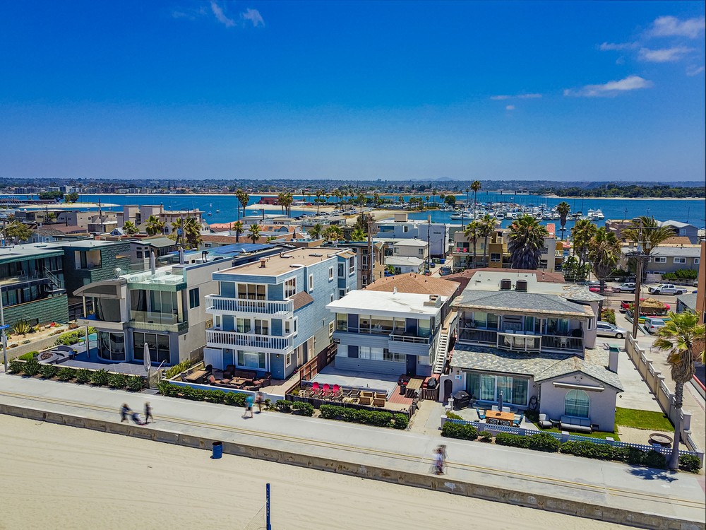 Virtual tour photo 19 of 28 for 3455 Ocean Front Walk