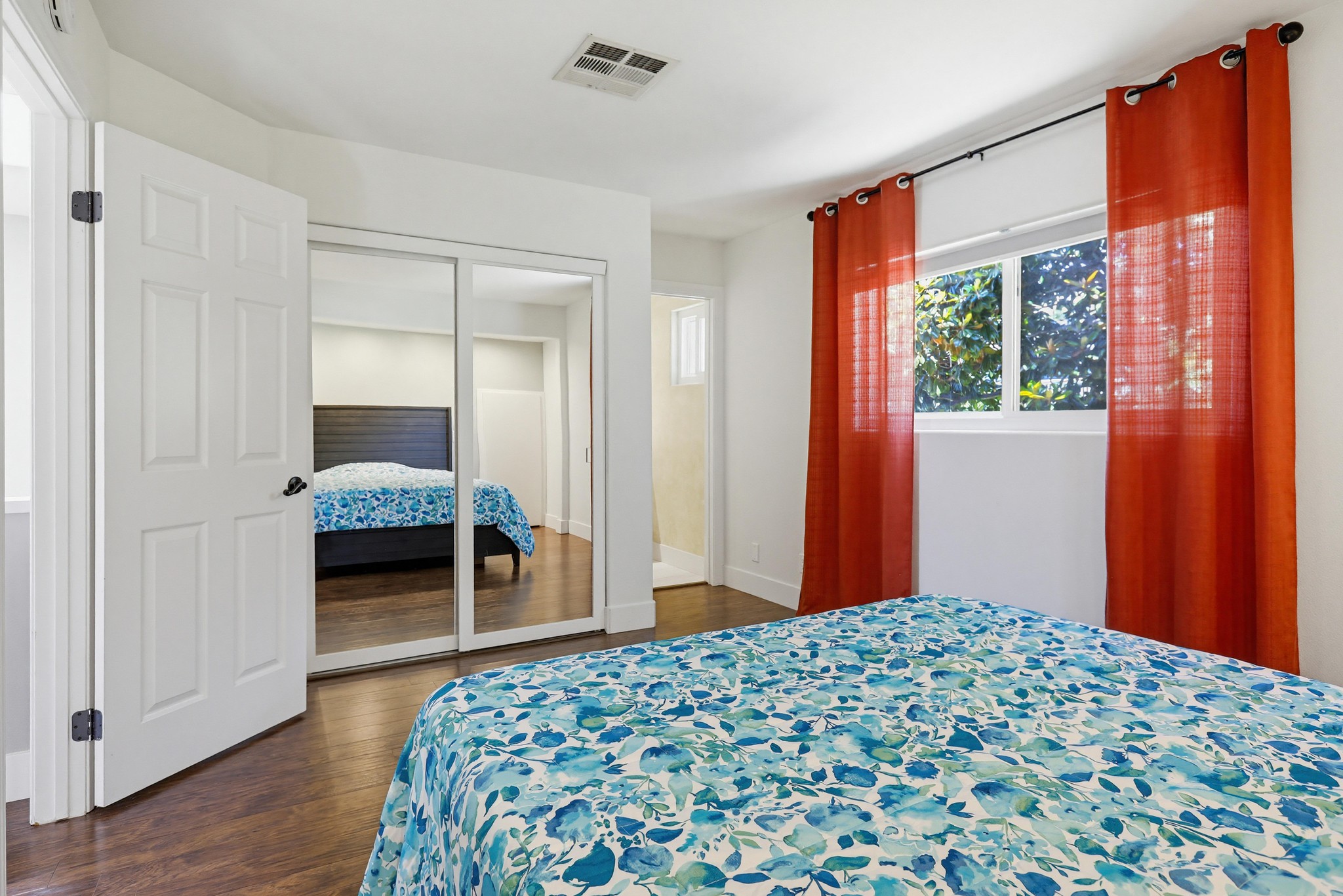 Virtual tour photo 40 of 84 for 34550 Calle Naranja