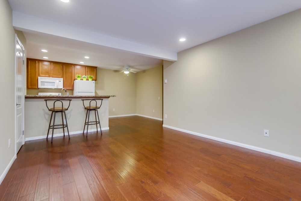 Virtual tour photo 8 of 32 for 3456 Castle Glen Dr #173