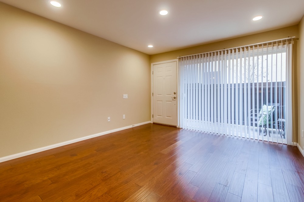Virtual tour photo 9 of 32 for 3456 Castle Glen Dr #173