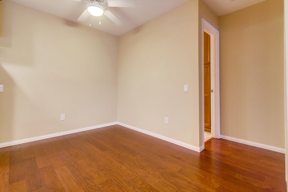 Virtual tour photo 14 of 32 for 3456 Castle Glen Dr #173
