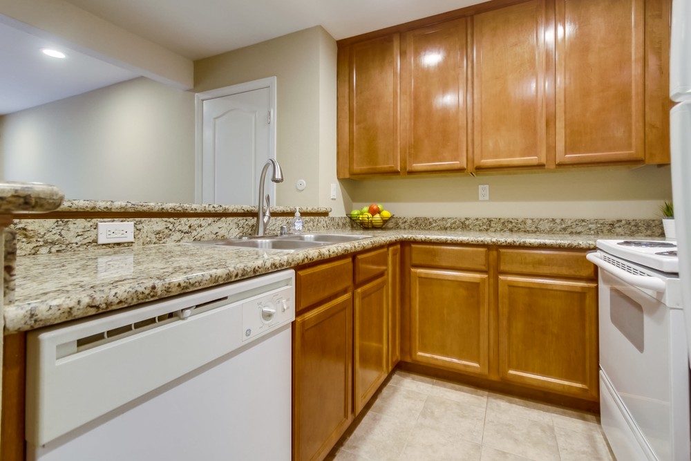 Virtual tour photo 16 of 32 for 3456 Castle Glen Dr #173