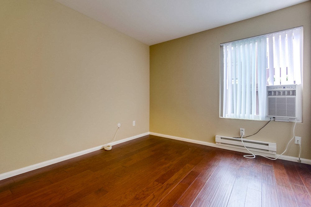 Virtual tour photo 19 of 32 for 3456 Castle Glen Dr #173