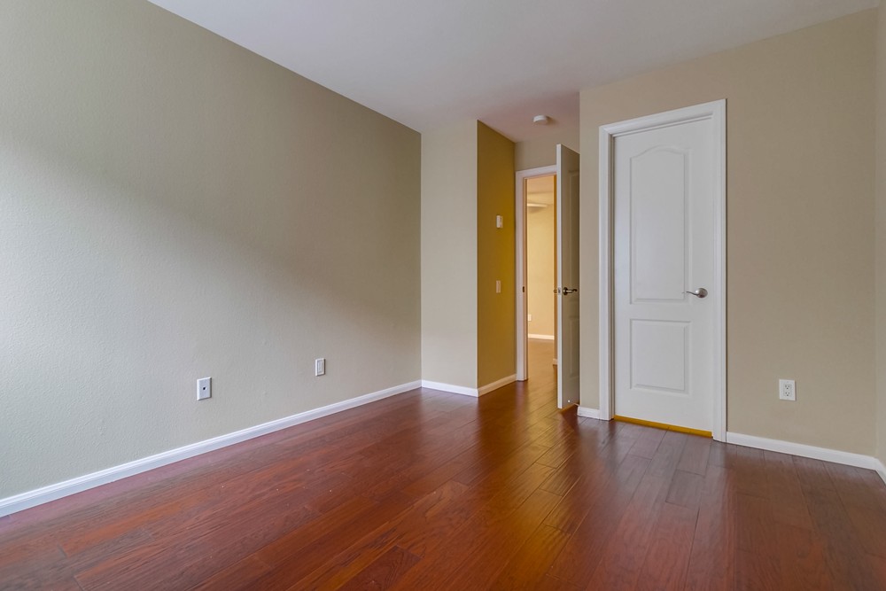 Virtual tour photo 20 of 32 for 3456 Castle Glen Dr #173