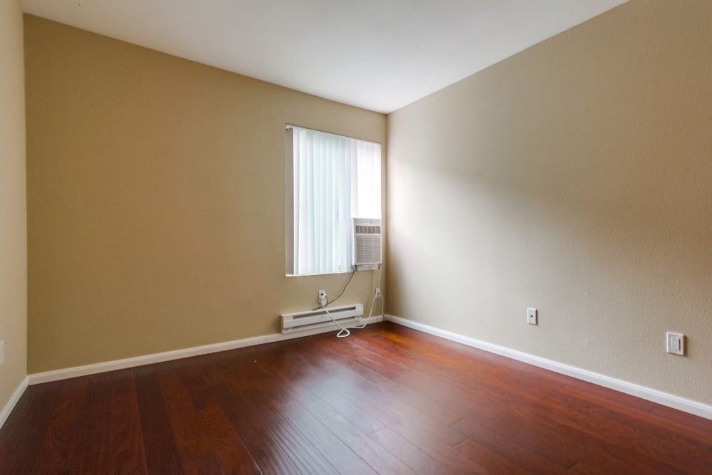 Virtual tour photo 21 of 32 for 3456 Castle Glen Dr #173