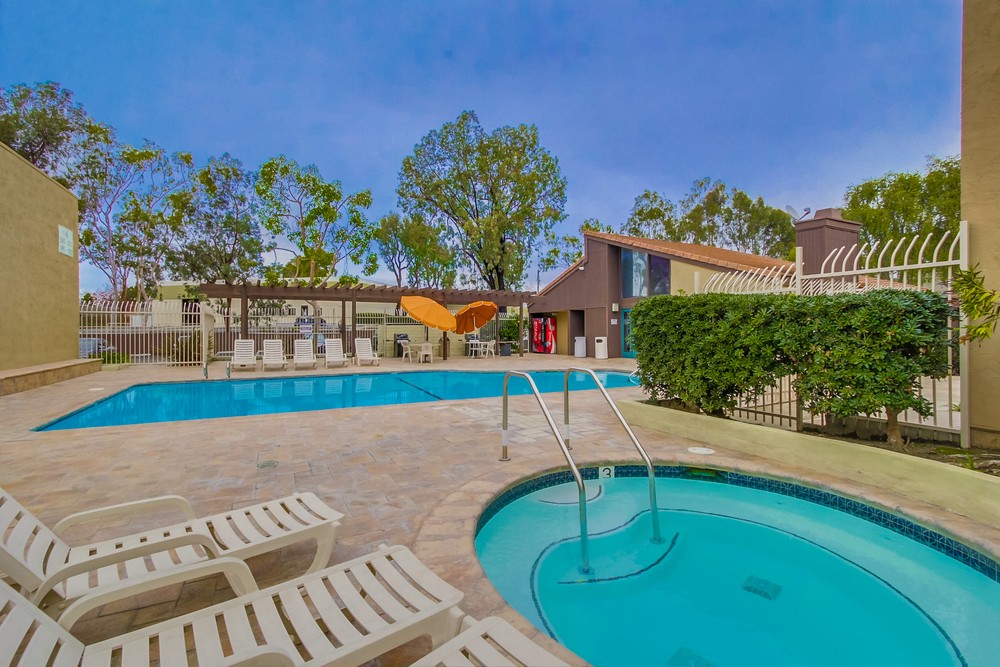 Virtual tour photo 28 of 32 for 3456 Castle Glen Dr #173