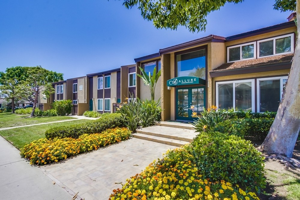 Virtual tour photo 33 of 32 for 3456 Castle Glen Dr #173
