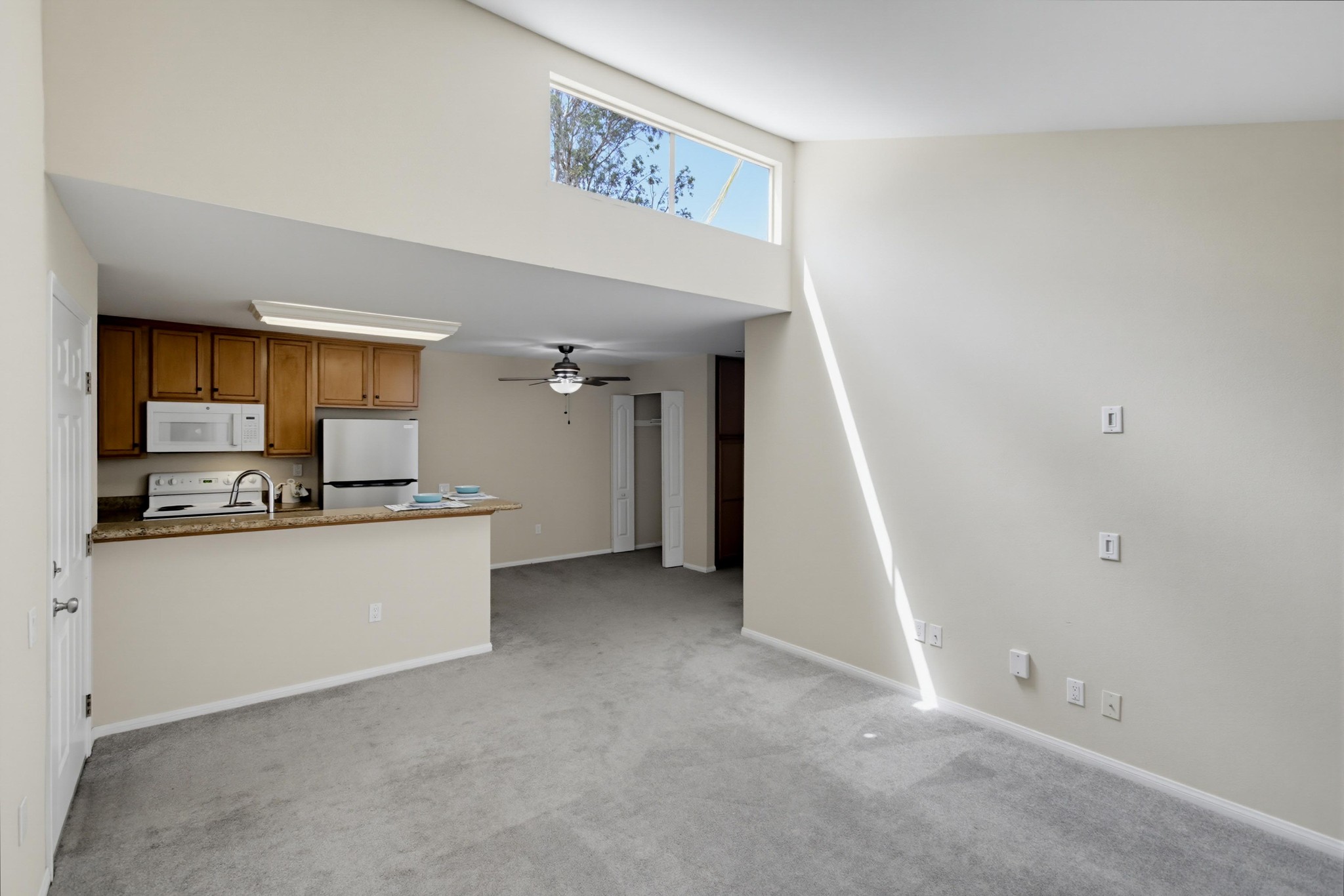 Virtual tour photo 7 of 40 for 3456 Castle Glen Dr