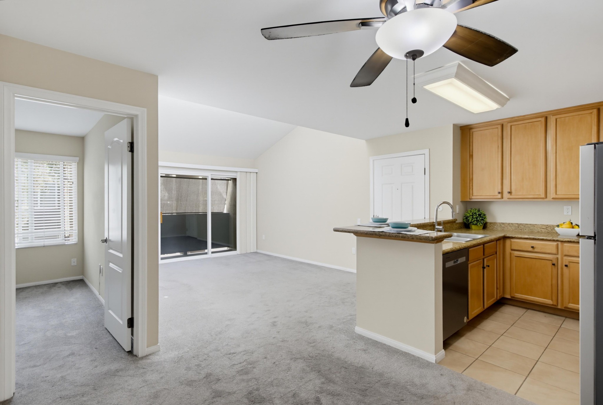 Virtual tour photo 11 of 40 for 3456 Castle Glen Dr