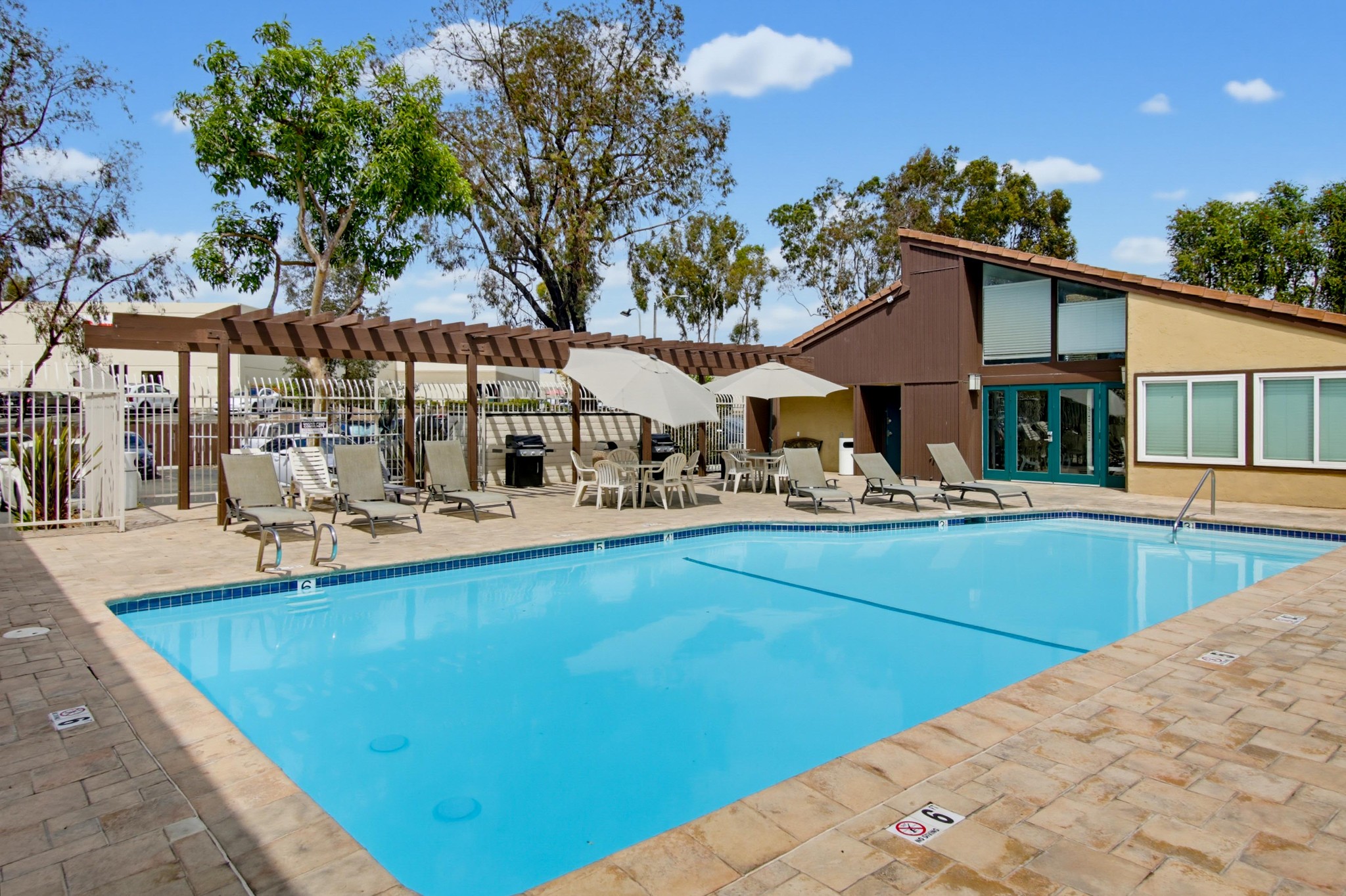 Virtual tour photo 29 of 40 for 3456 Castle Glen Dr