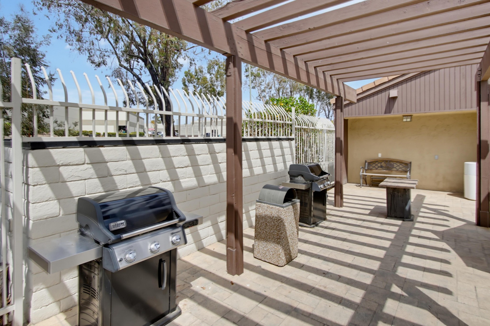 Virtual tour photo 32 of 40 for 3456 Castle Glen Dr