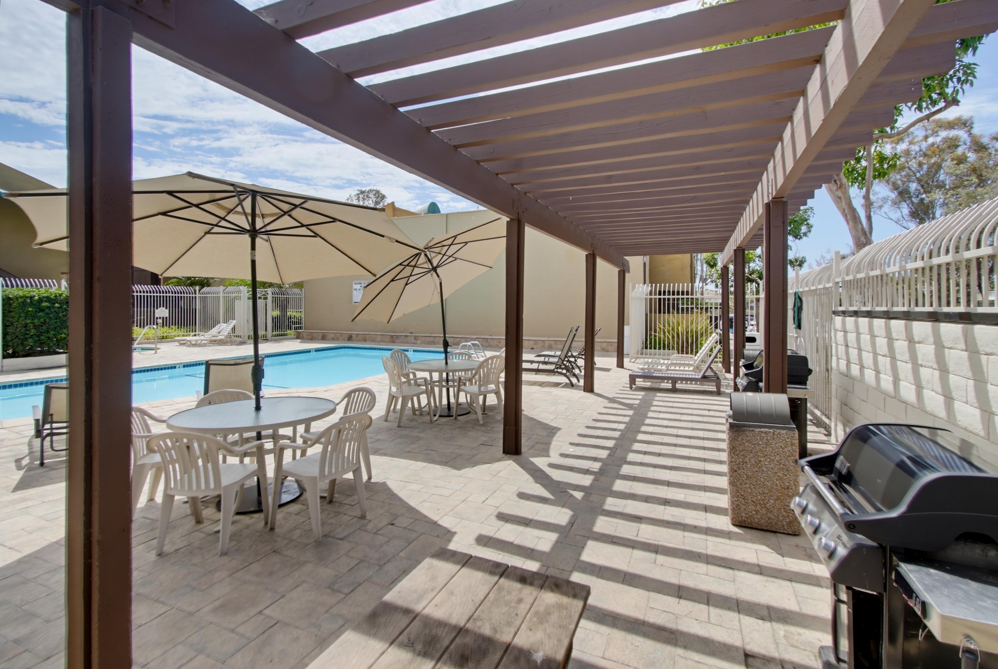 Virtual tour photo 34 of 40 for 3456 Castle Glen Dr