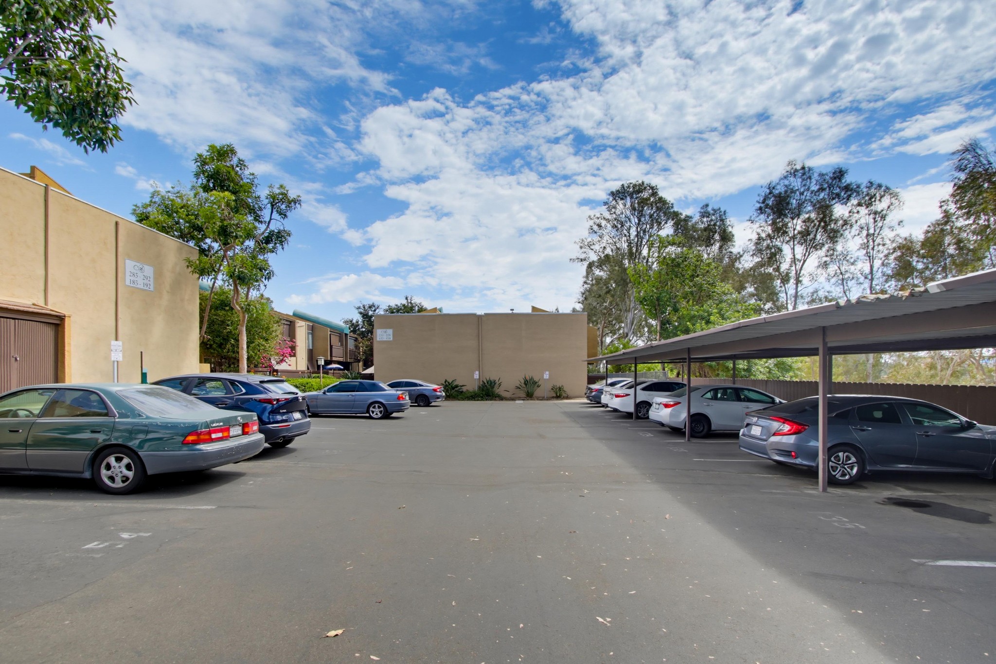 Virtual tour photo 37 of 40 for 3456 Castle Glen Dr