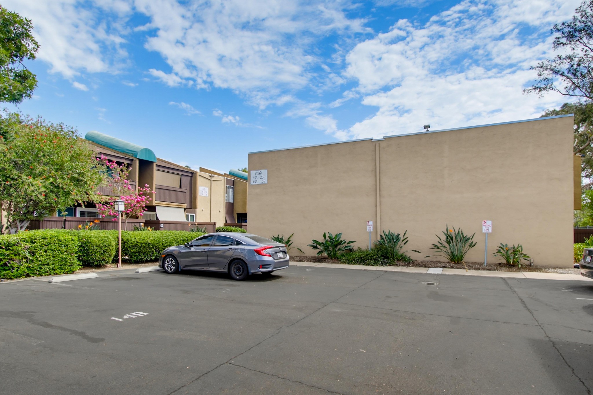 Virtual tour photo 38 of 40 for 3456 Castle Glen Dr