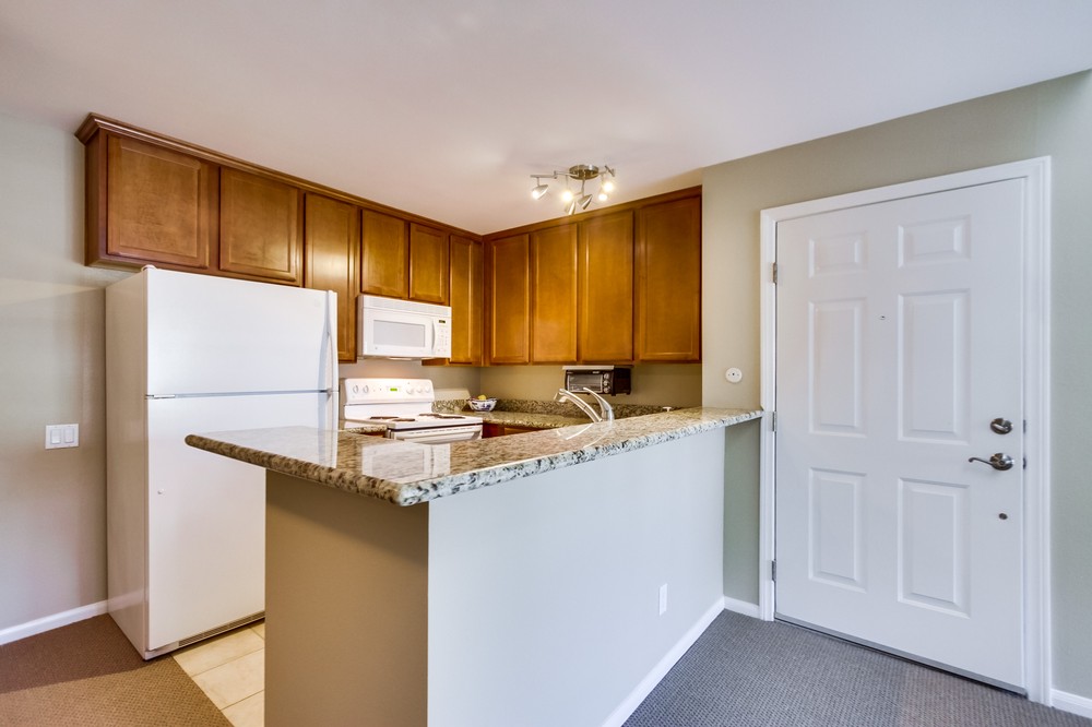 Virtual tour photo 13 of 32 for 3456 Castle Glen Drive #284