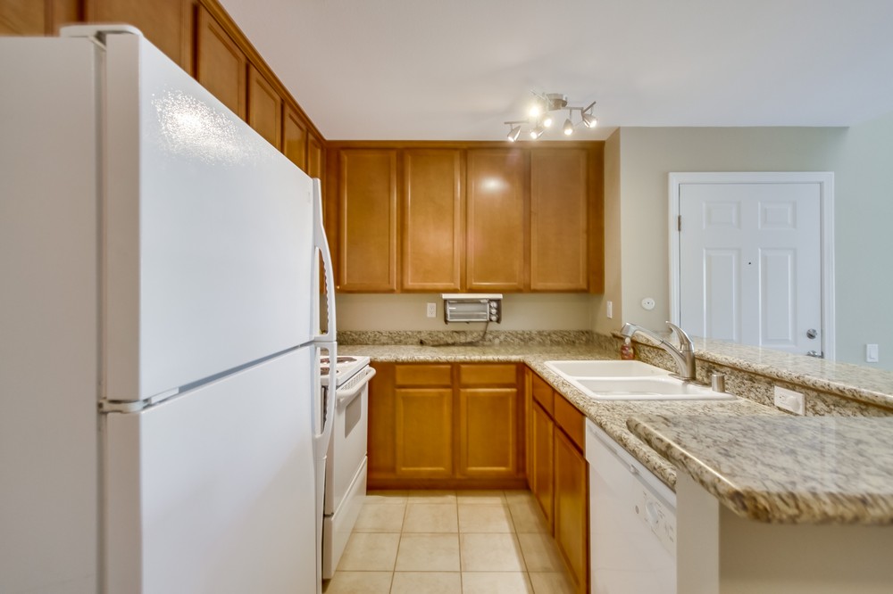 Virtual tour photo 18 of 32 for 3456 Castle Glen Drive #284
