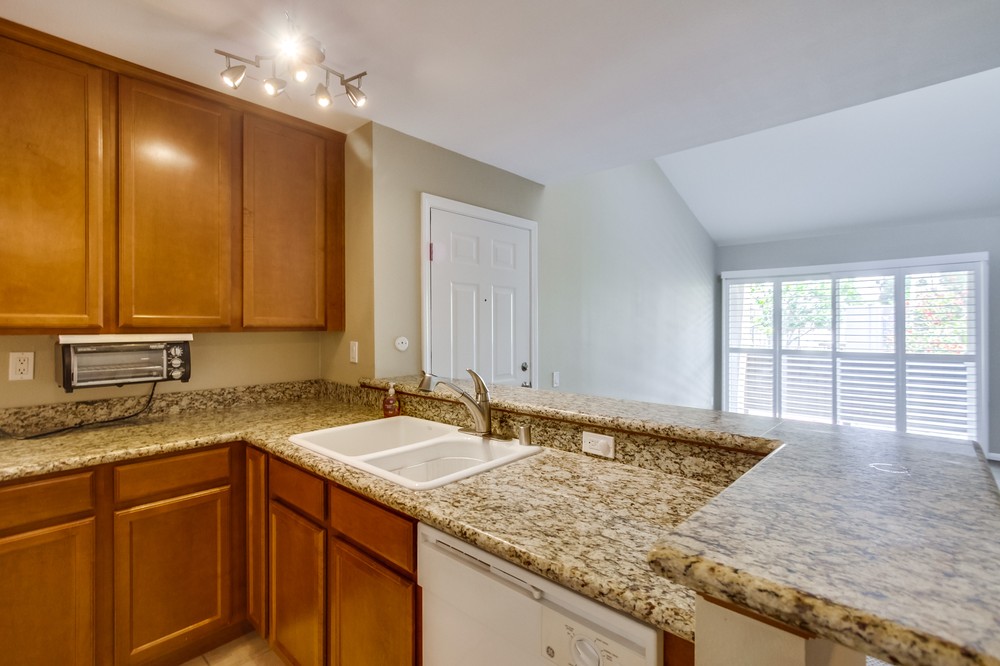 Virtual tour photo 20 of 32 for 3456 Castle Glen Drive #284