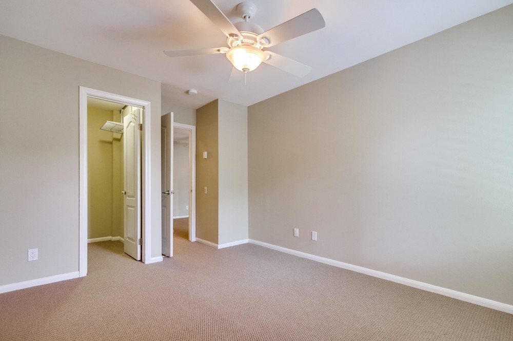 Virtual tour photo 24 of 32 for 3456 Castle Glen Drive #284