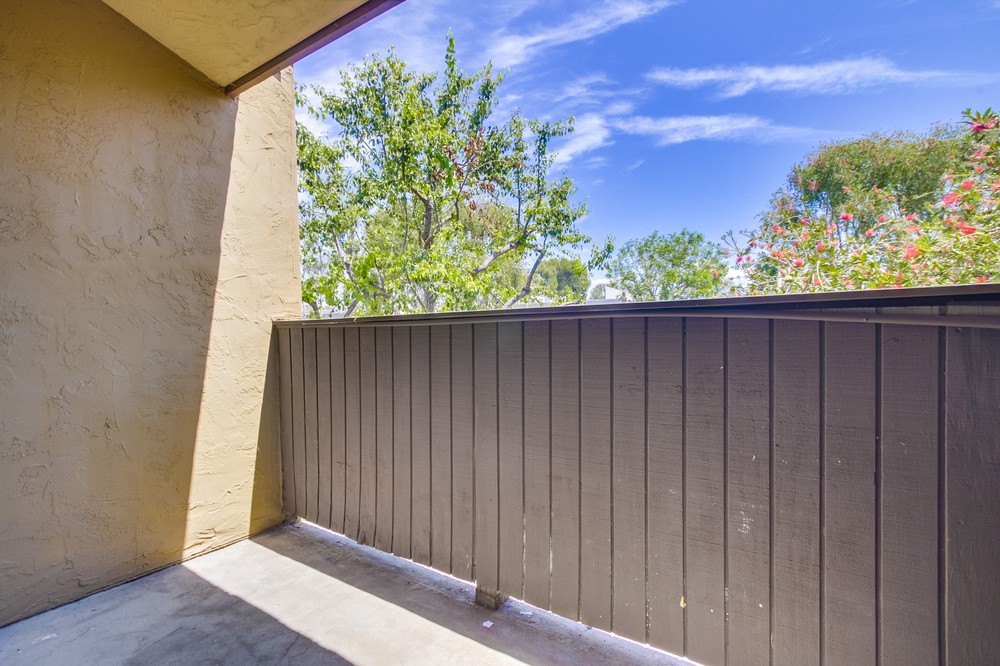 Virtual tour photo 27 of 32 for 3456 Castle Glen Drive #284