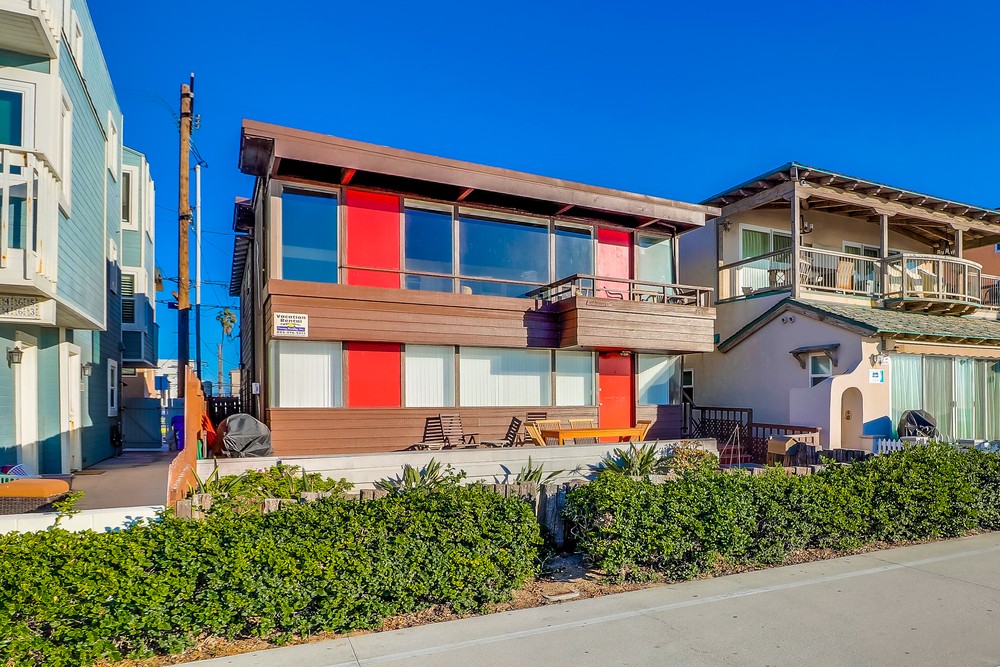 Virtual tour photo 4 of 45 for 3457 Ocean Front Walk