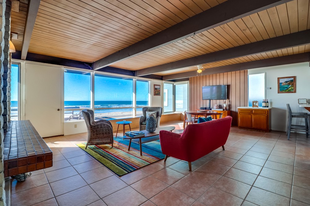 Virtual tour photo 11 of 45 for 3457 Ocean Front Walk