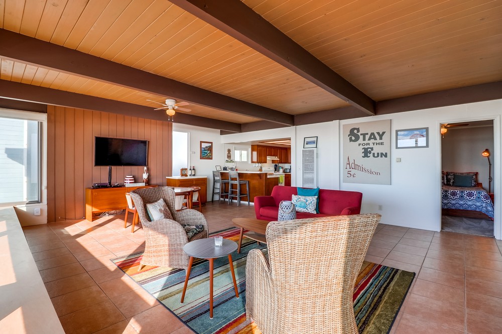Virtual tour photo 17 of 45 for 3457 Ocean Front Walk