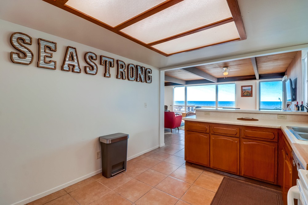 Virtual tour photo 25 of 45 for 3457 Ocean Front Walk