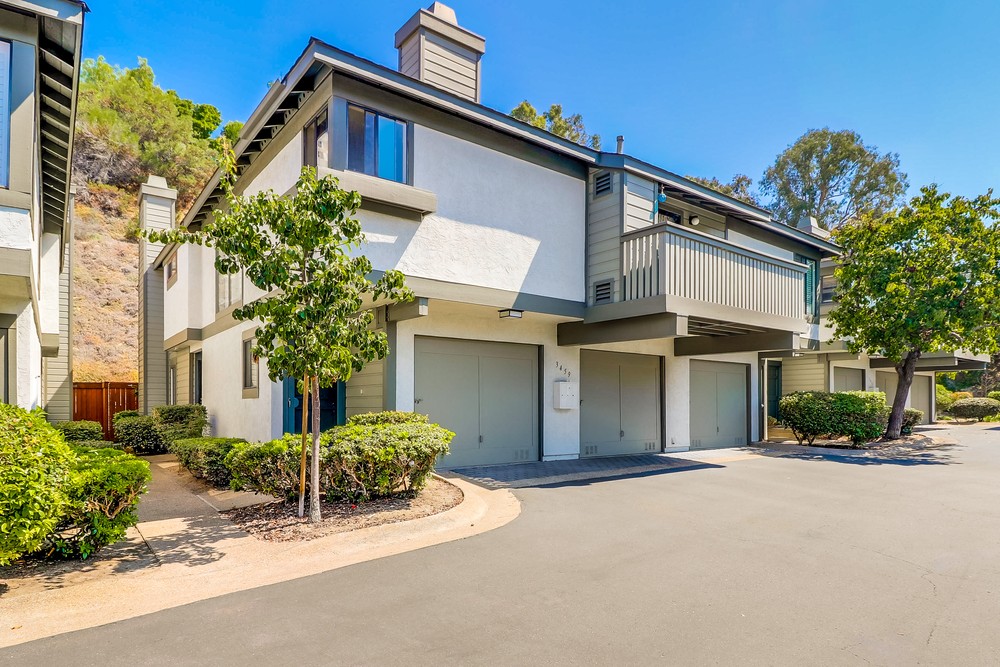 Virtual tour photo 3 of 42 for 3459 Reynard Way NO. B