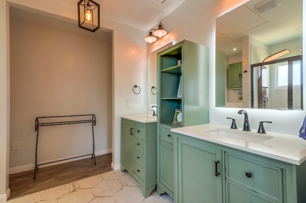 Virtual tour photo 25 of 40 for 3460 Atlas St