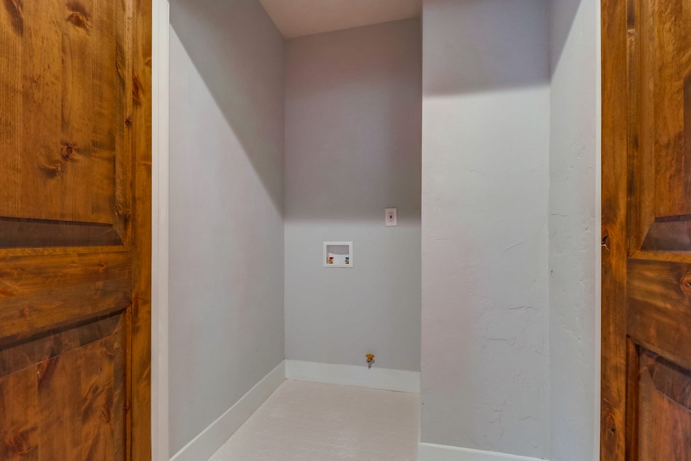 Virtual tour photo 31 of 37 for 3464 Cooper St