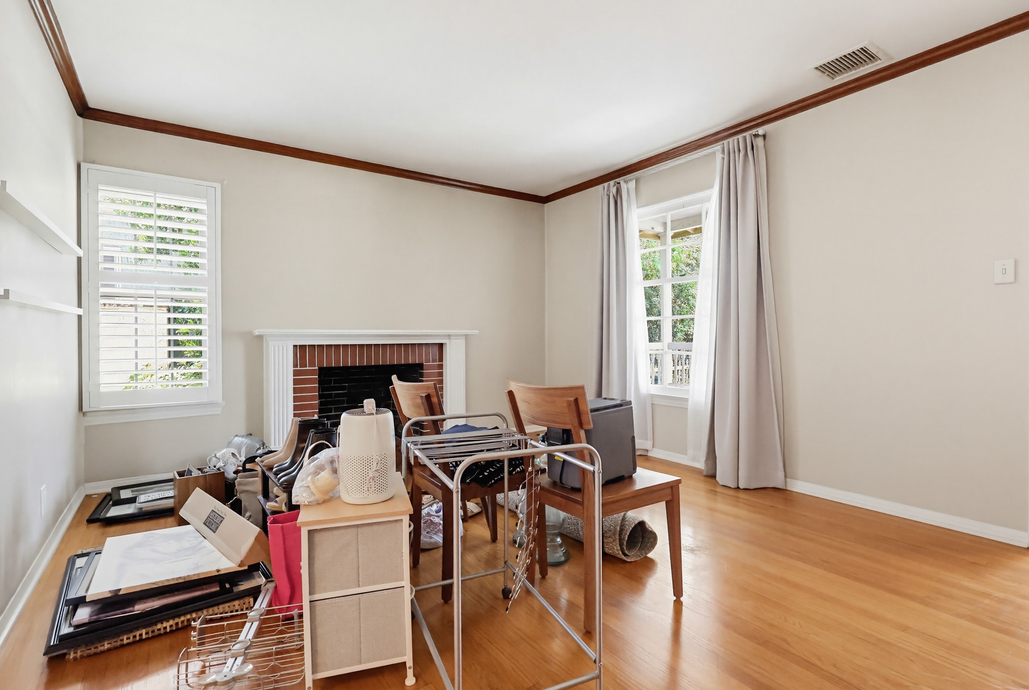 Virtual tour photo 11 of 81 for 3464 Rose Ave