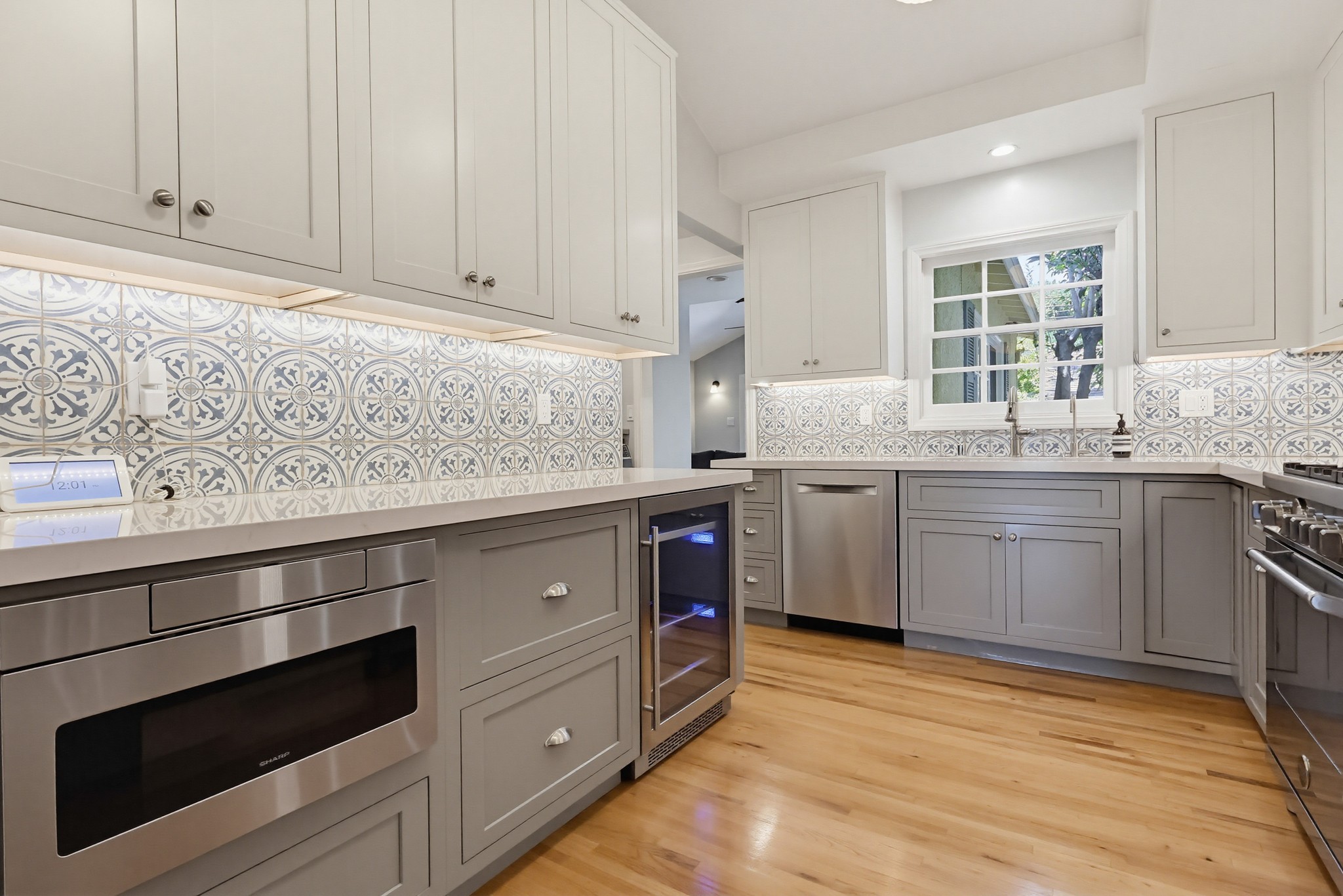 Virtual tour photo 21 of 81 for 3464 Rose Ave