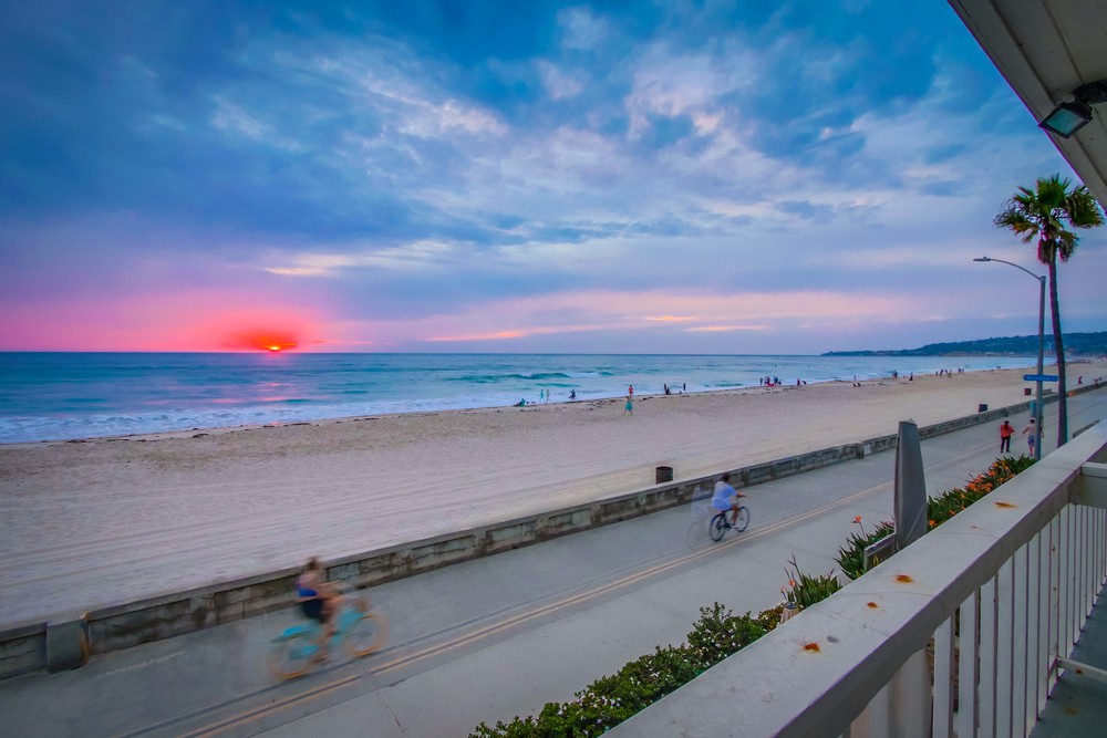 Virtual tour photo 13 of 69 for 3465 Ocean Front Walk