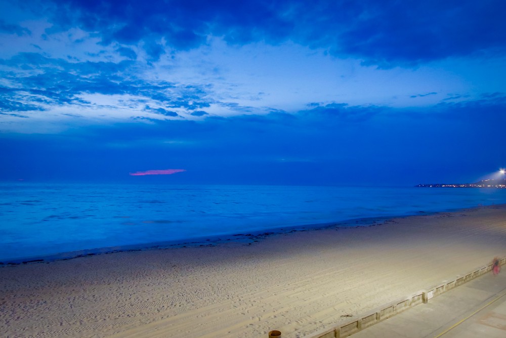 Virtual tour photo 22 of 69 for 3465 Ocean Front Walk