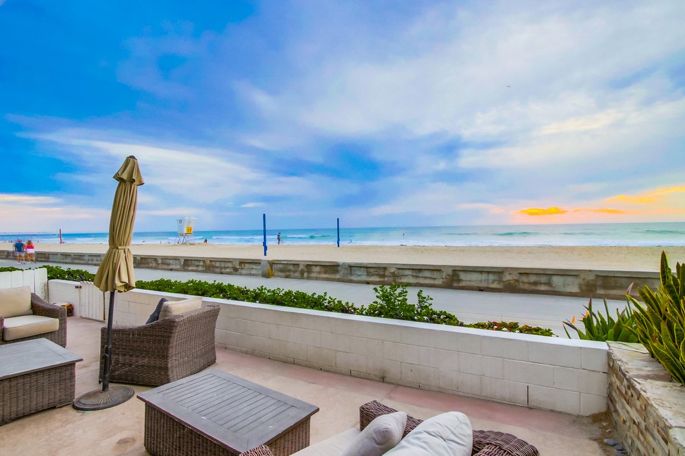Virtual tour photo 56 of 69 for 3465 Ocean Front Walk