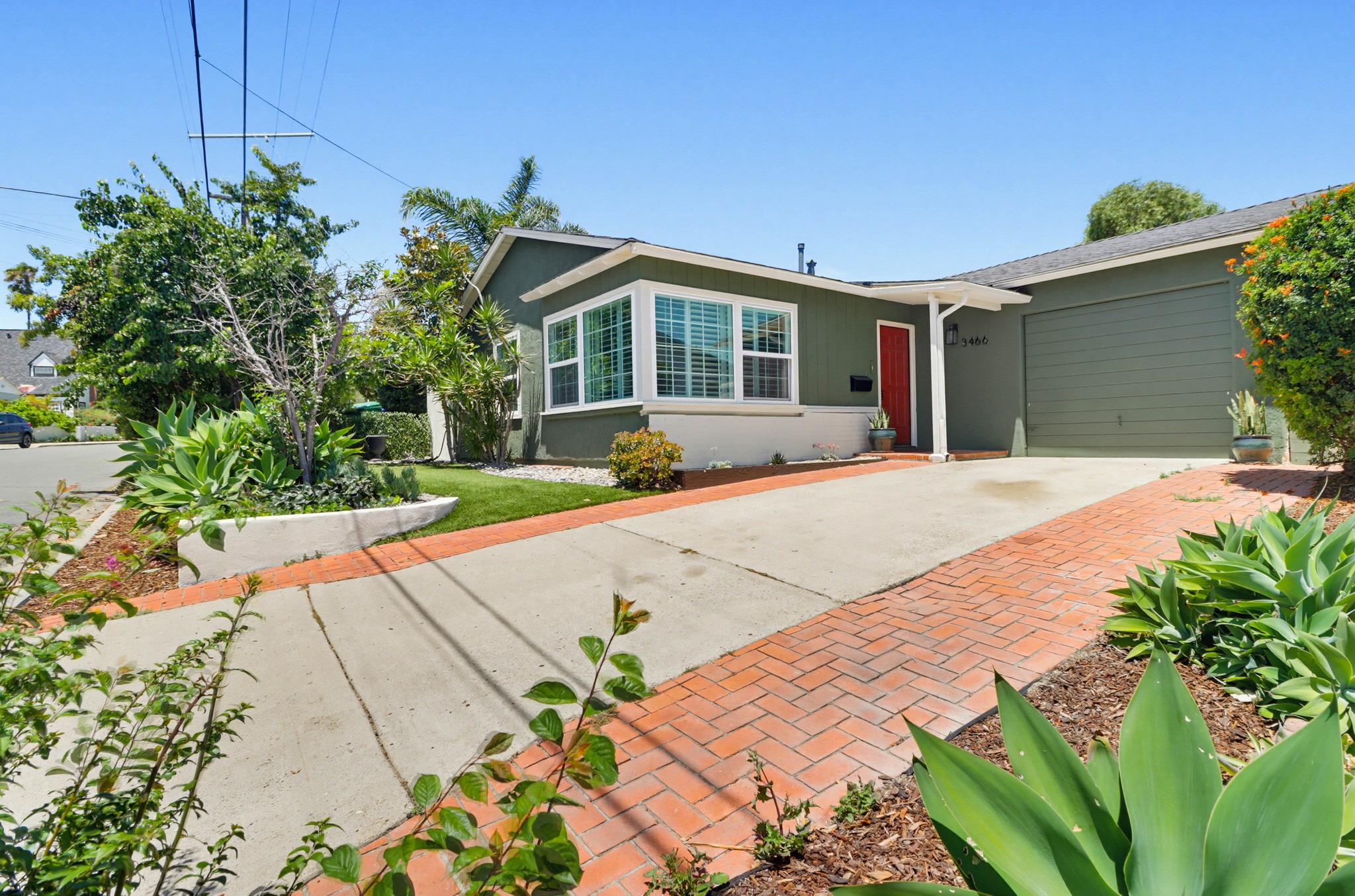 Virtual tour photo 4 of 44 for 3466 Wisteria Dr