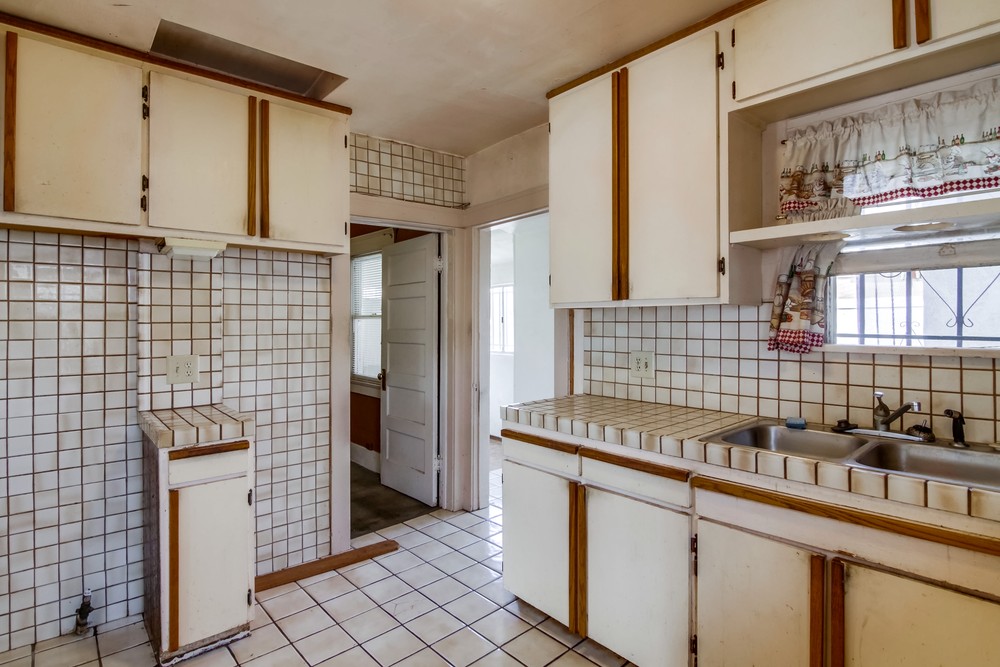 Virtual tour photo 16 of 31 for 3468 Meade Ave