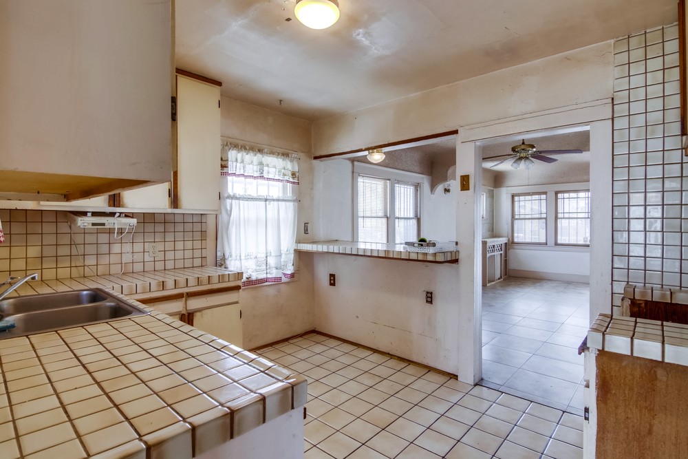 Virtual tour photo 19 of 31 for 3468 Meade Ave