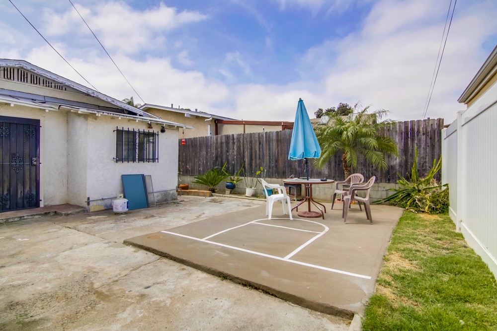 Virtual tour photo 30 of 31 for 3468 Meade Ave