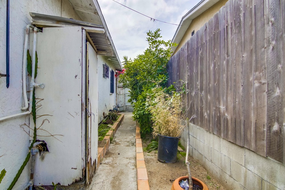 Virtual tour photo 32 of 31 for 3468 Meade Ave