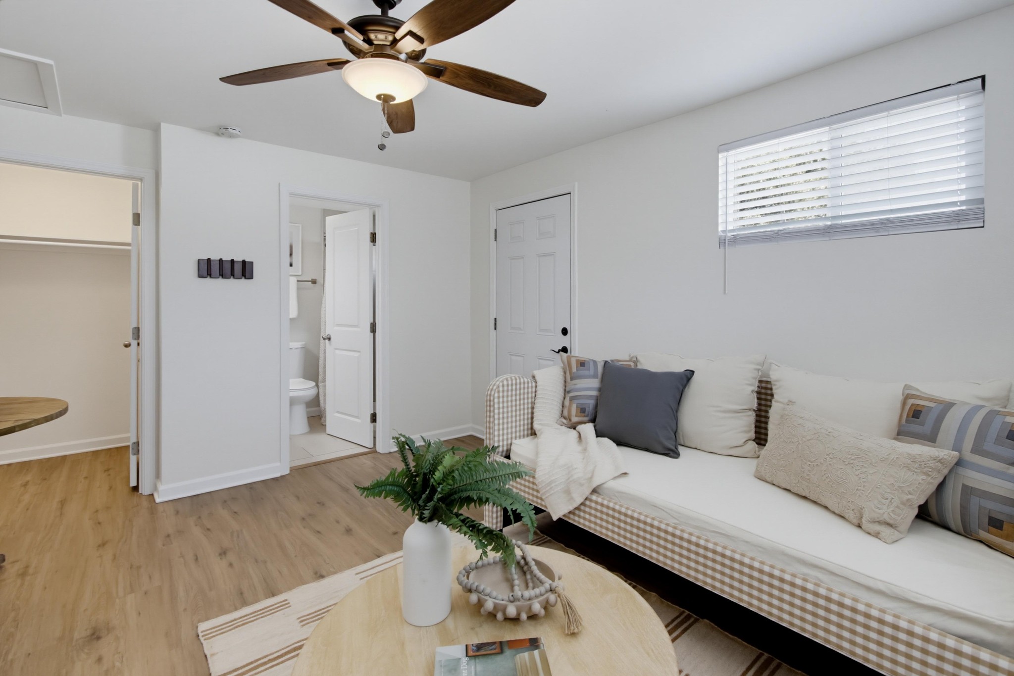 Virtual tour photo 35 of 56 for 3468 Trophy Dr