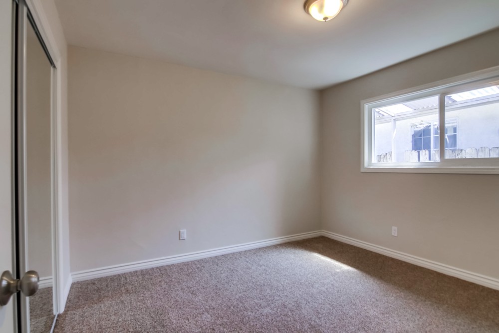Virtual tour photo 23 of 49 for 347 30th St