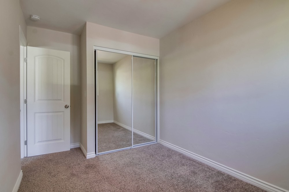Virtual tour photo 26 of 49 for 347 30th St