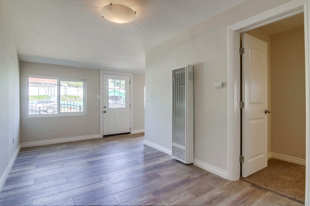 Virtual tour photo 35 of 49 for 347 30th St