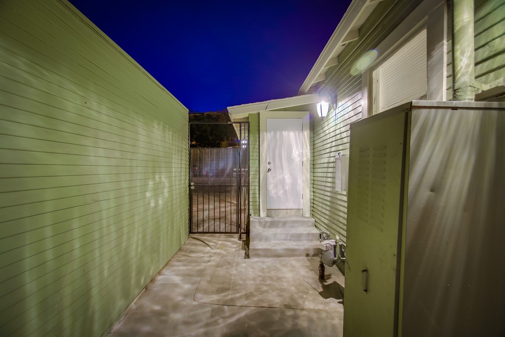 Virtual tour photo 9 of 65 for 348 25th St