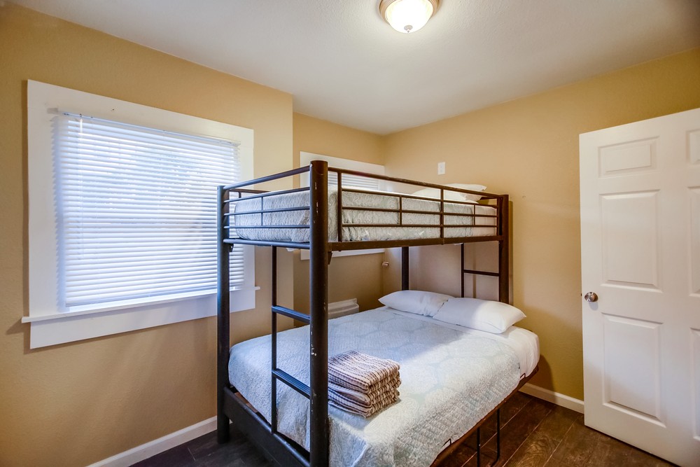 Virtual tour photo 37 of 65 for 348 25th St