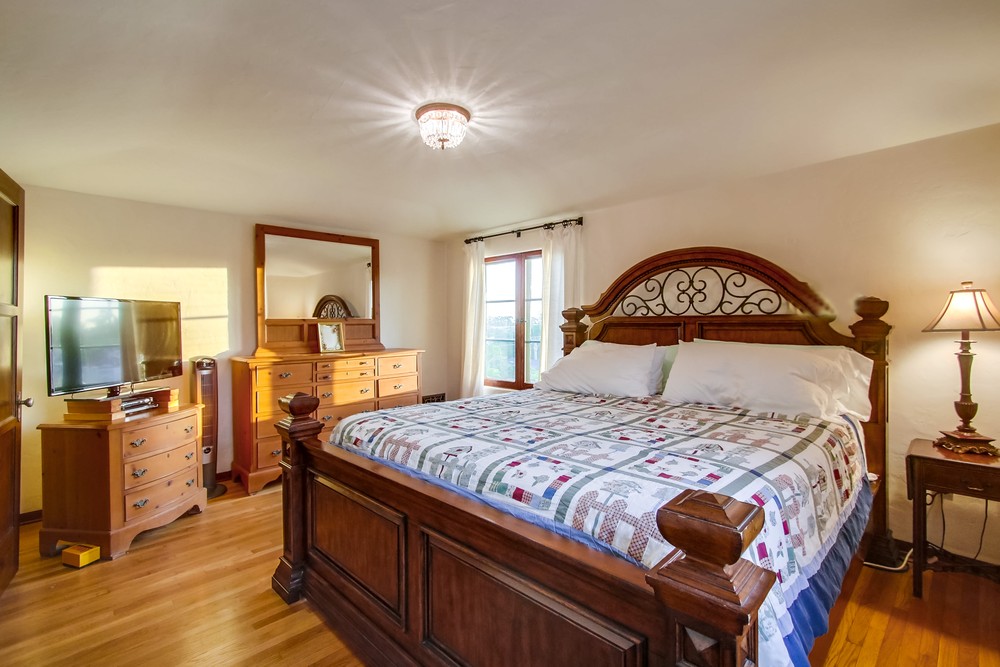 Virtual tour photo 35 of 54 for 3481 Cooper St