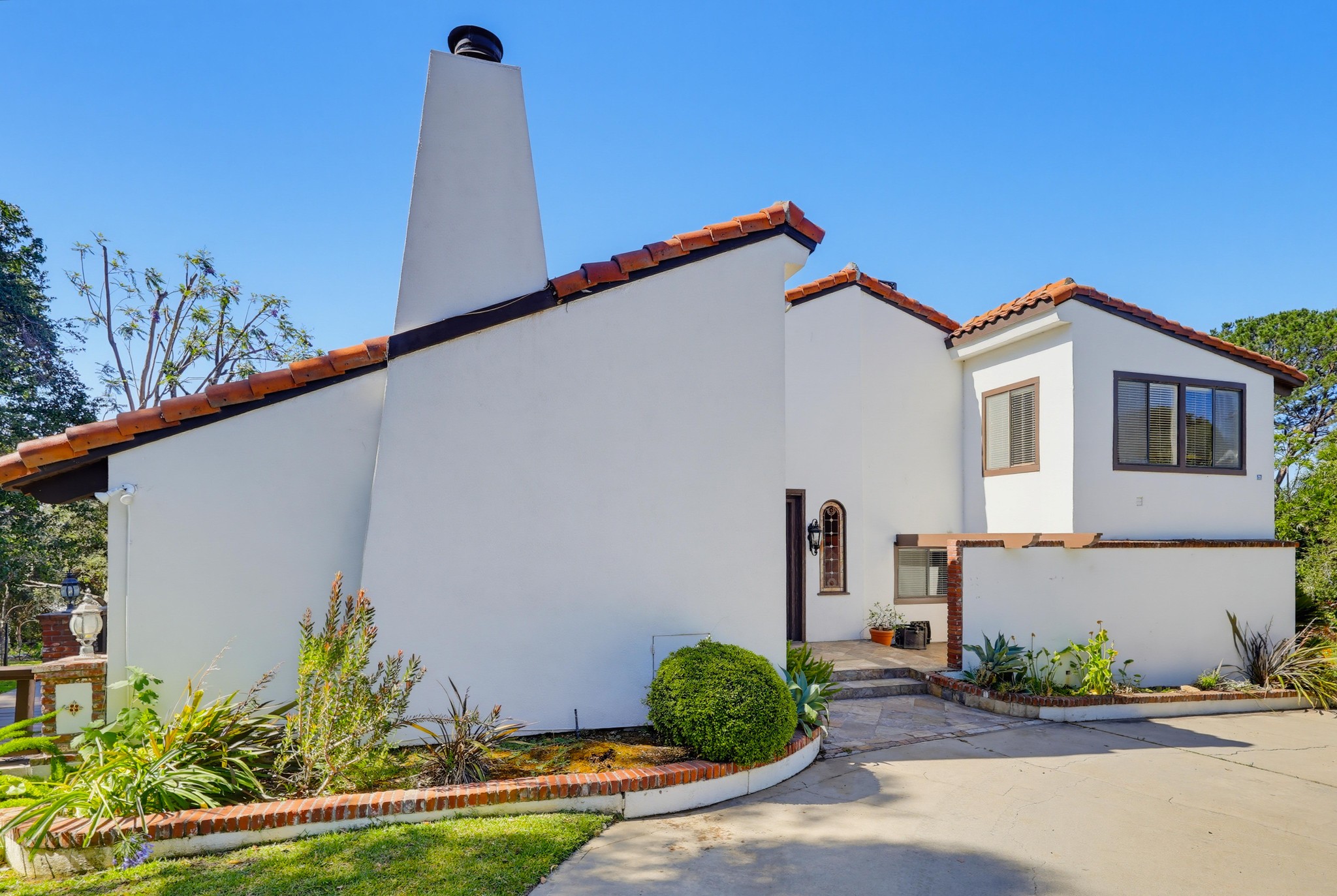 Virtual tour photo 6 of 152 for 3488 Barhite St
