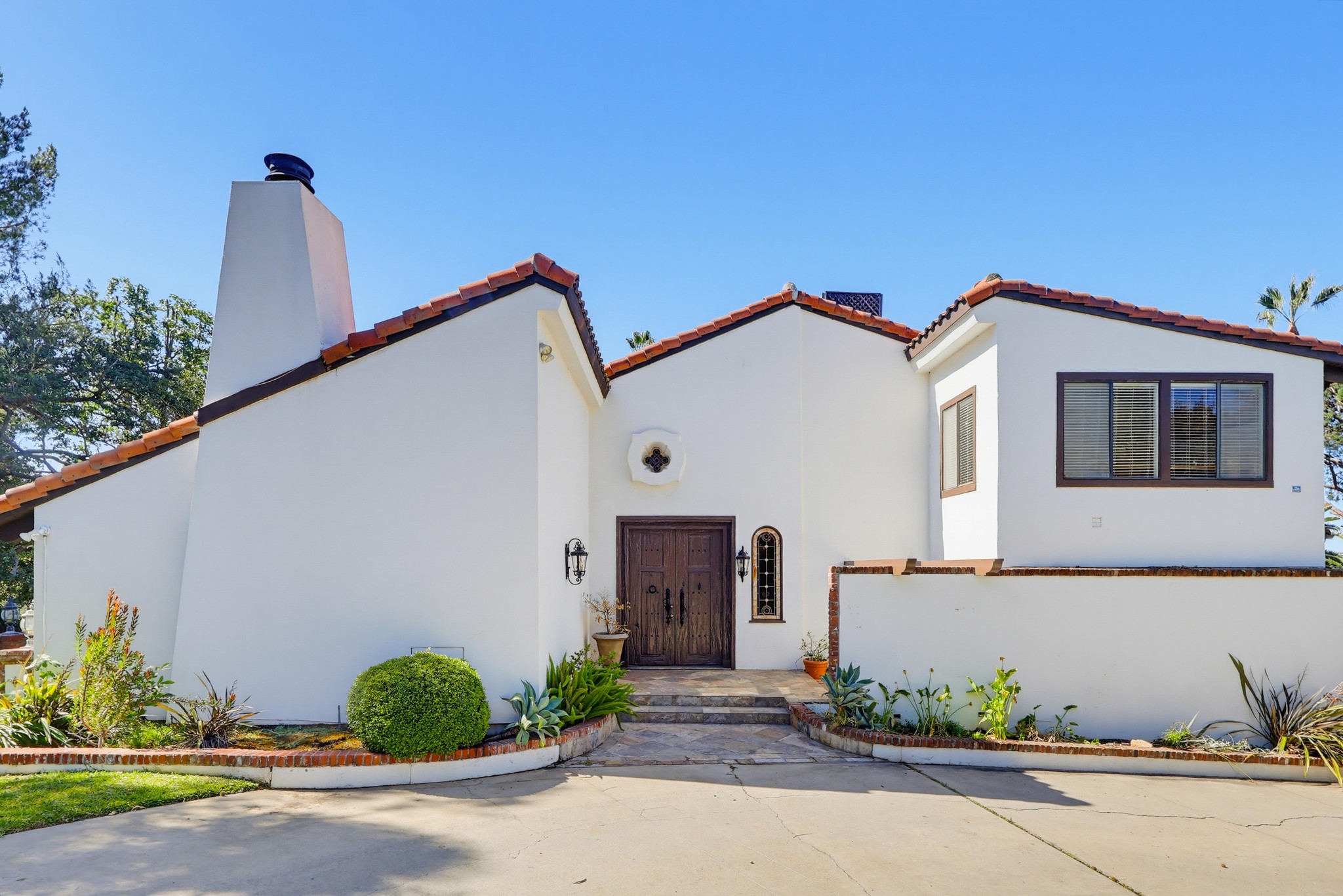 Virtual tour photo 7 of 152 for 3488 Barhite St